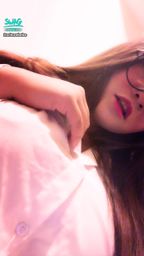 a********e : ⚠️火辣黑框眼鏡女教師⚠️露臉⚠️老師在誘惑學生🔞老師幹嘛把衣服解開拉開....
有人想看老師的奶頭嗎❓想看打「想」