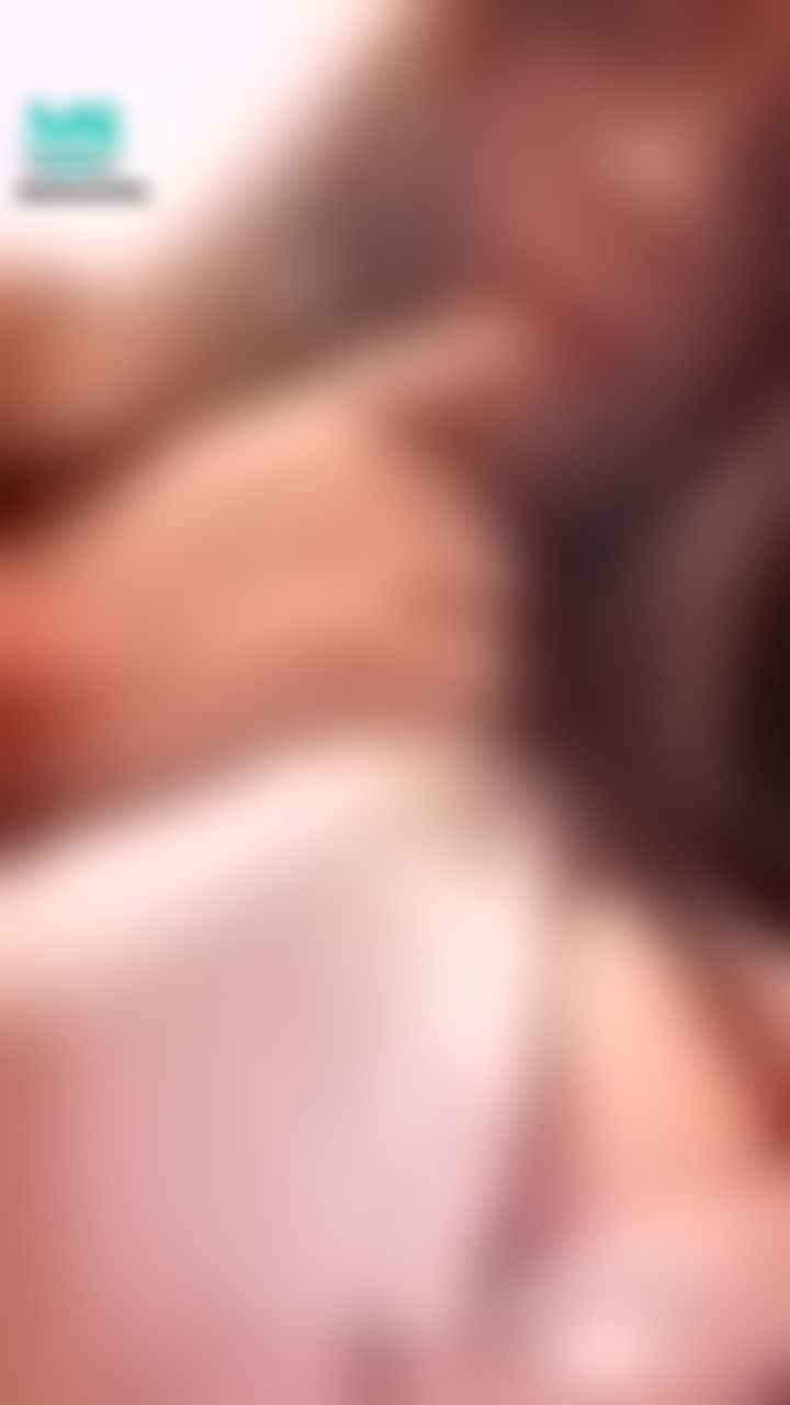 a********e : ⚠️火辣黑框眼鏡女教師⚠️老師...這露臉太過分了...老師不行....