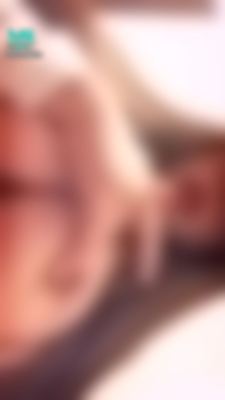 a********e : 💯我の濕人家教💯老師說這種巨乳乳交最舒服🔞想試試看嗎❓只限定有乖乖坐好的學生才可以看到老師示範乳交兼口交