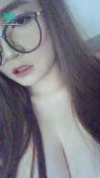 a********e : 超騷の眼鏡妞🈲️誇張~露出什麼了🔞上面拍下來的視角❤️