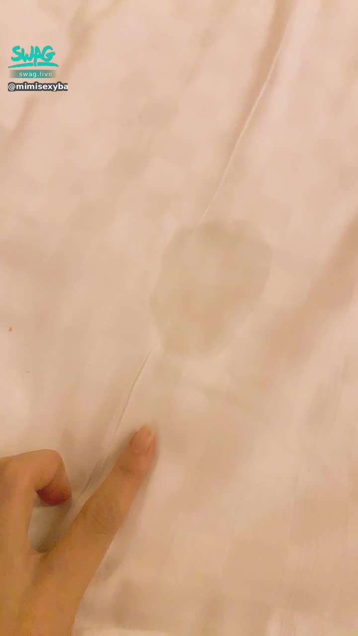 m**********e : 討厭床單都濕掉了💦💦