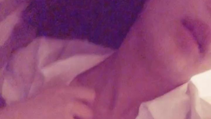 h*******y : 平常上班很正經下班後變身性慾高漲OL，絲襪控，OL控必解，全身散發騷味等你來品嚐品鮮