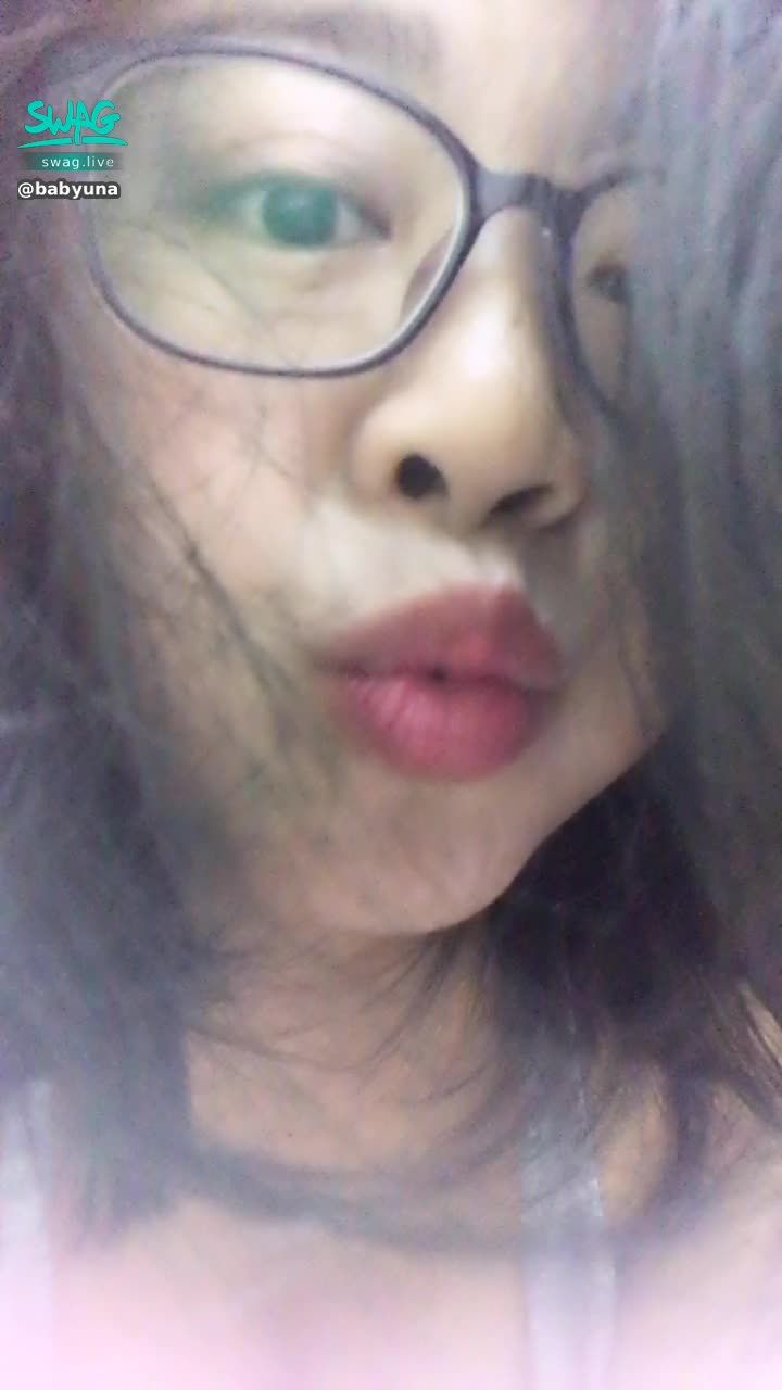 b*****a : 🙈🙈🙈有人說嘟嘟嘴可愛🙈🙈🙈

💋所以來個180度 💋

哈哈。 嘟到我嘴都抽筋了