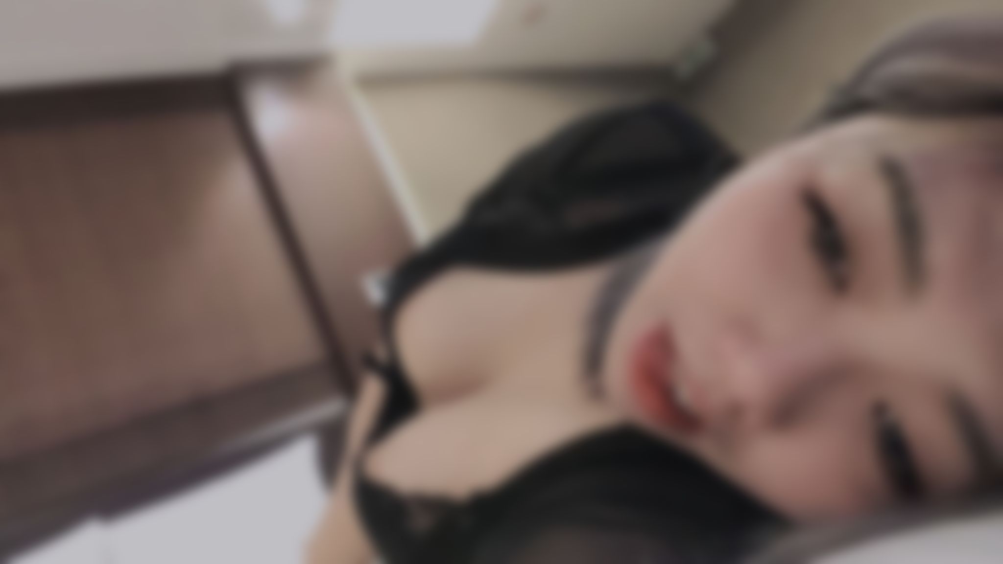 areireihoney : 3P後的夜晚只剩我跟男大生獨處 繼續幹砲.....後來Gay蜜姐妹來我們房間聊天，我們又繼續做愛給她看......😳😳從浴室、陽台、走廊🙈🙈🔥🔥🔥🔥
#姐妹OB #3P