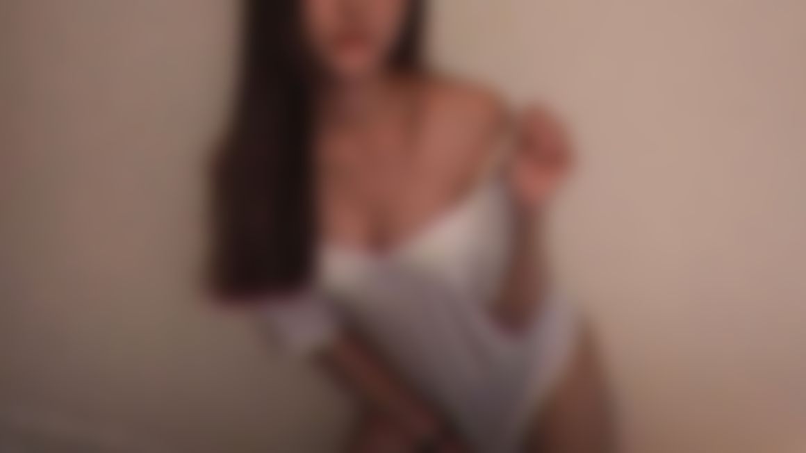 y*****e : 🎃萬聖節主打🎃穴腥護士殘忍的在病人面前自慰不給吃😈手淫粉嫩穴穴🌸小怪獸跳蛋抽插的淫水聲💦好刺激好興奮忍不住呻吟🔥露臉自慰必解🆘🆘🆘