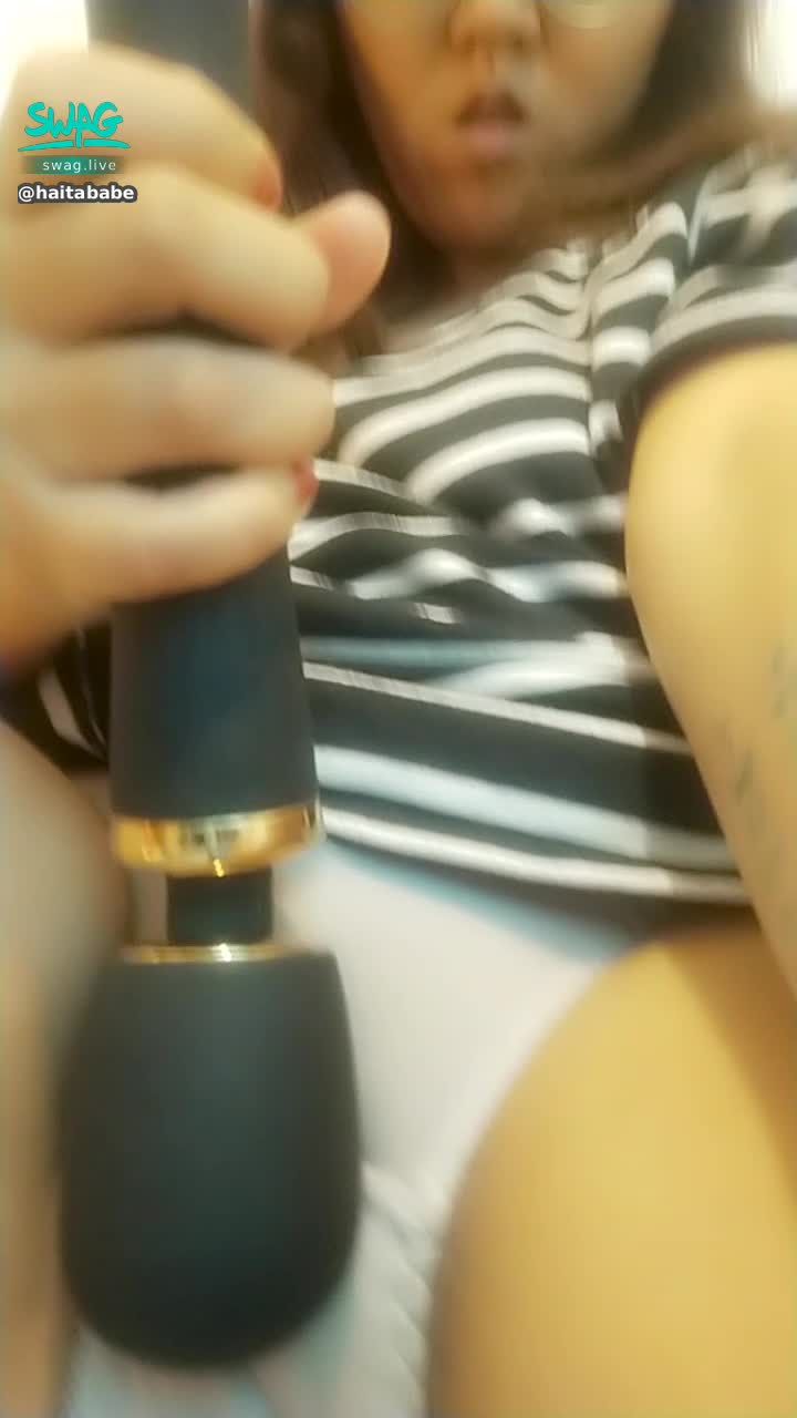  : 💋💋💋在家玩自己