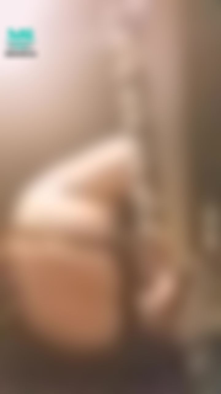  : 好希望脫掉我內衣的🧚🏼‍♀️⋯⋯是來自於一雙溫暖的大手🖐✋ 你若肯給我多少溫暖，我願付出多少陪伴予你💄💄💄