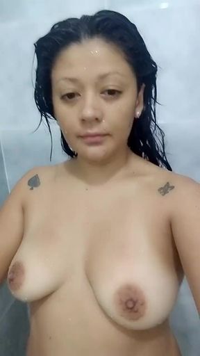 l*******o : After take a shower!