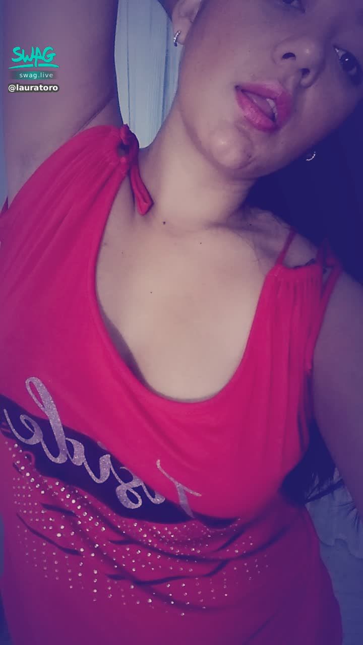  : 👄✨