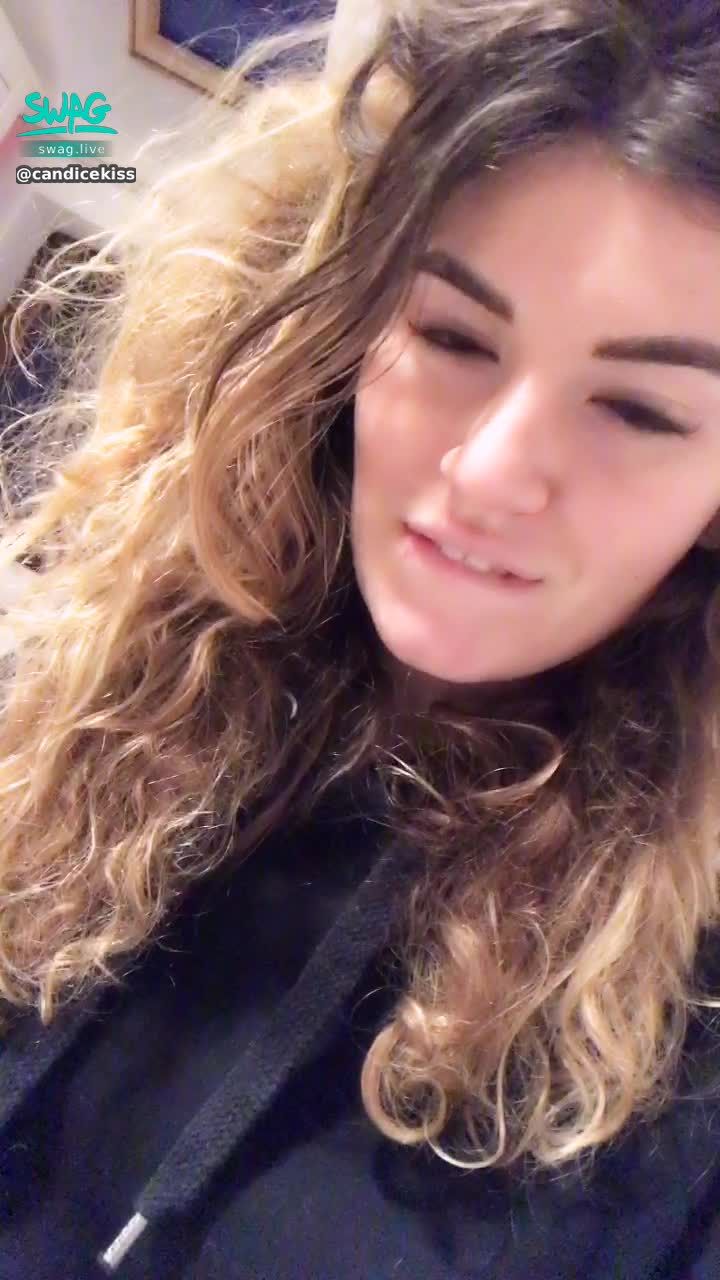 c*********s : I’m cleaning the house and I thought I need a break to touch myself 💕👄🔞
