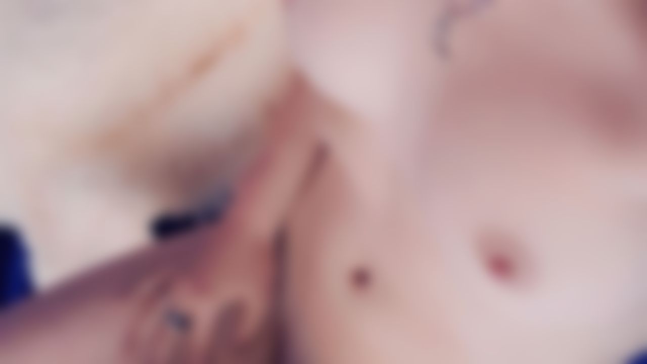 s**********m : sexy show with my GF❤❤❤