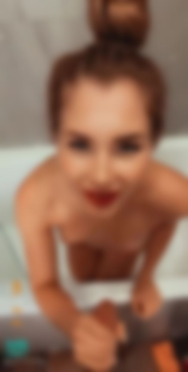 m*******x : Fuck Mary's hair and wet pussy with deep inside her mouth