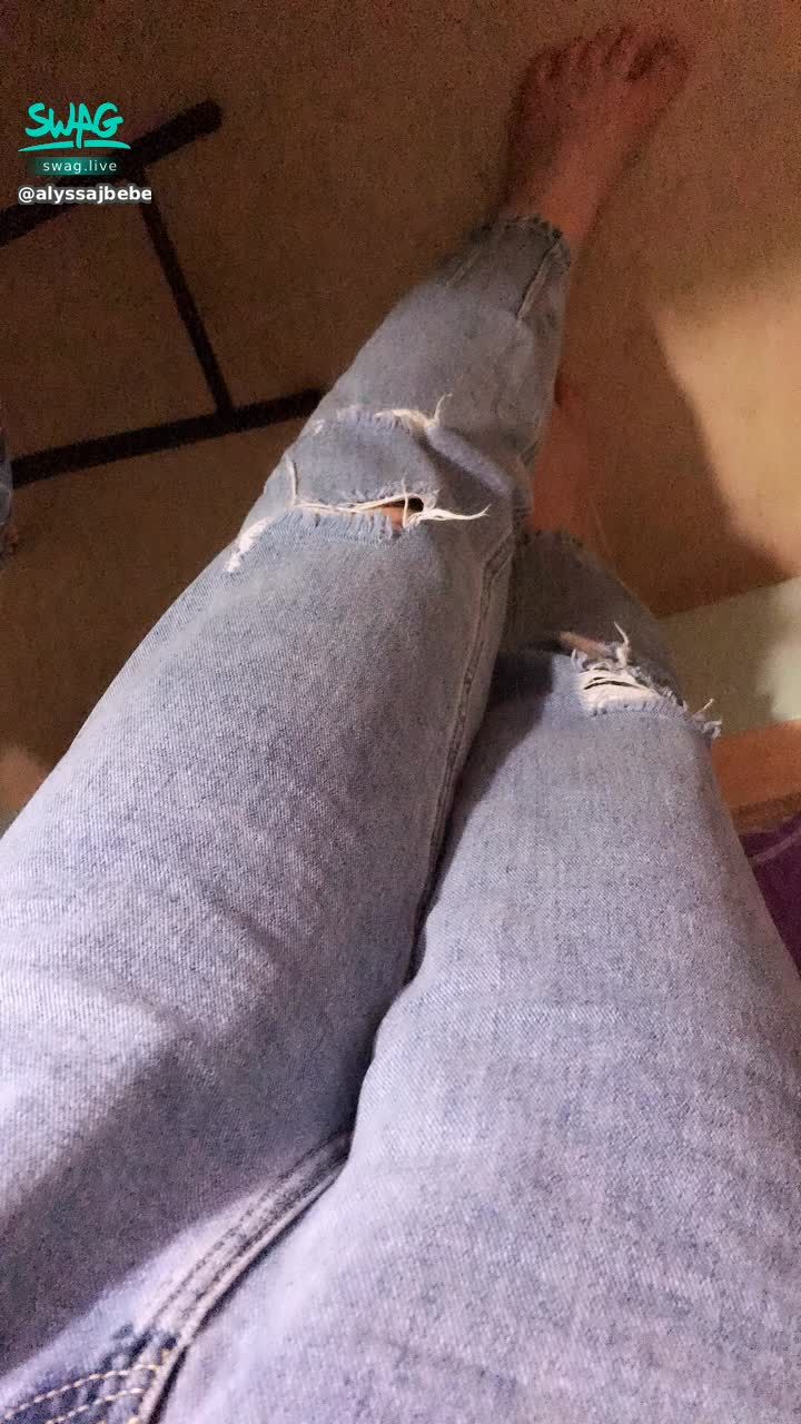alyssajbebe : 牛仔褲🥰