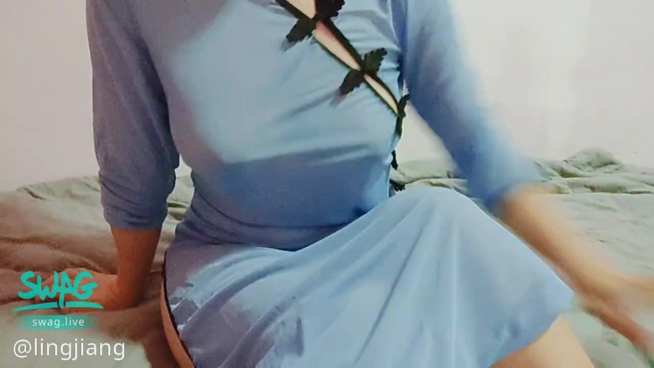 l*******g : Good girl wearing sexy cheongsam masturbating ‼ ️🔞