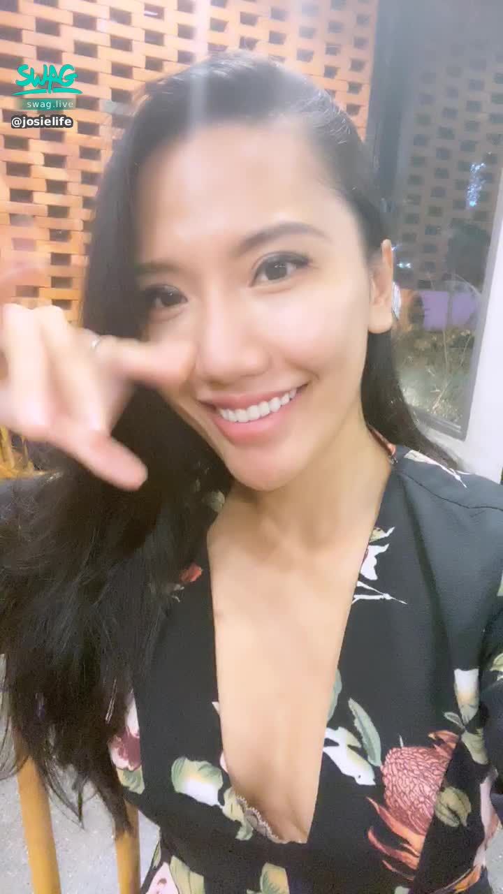 j*******e : I had a long day guyssssss . But i am here 😘 do not forget me