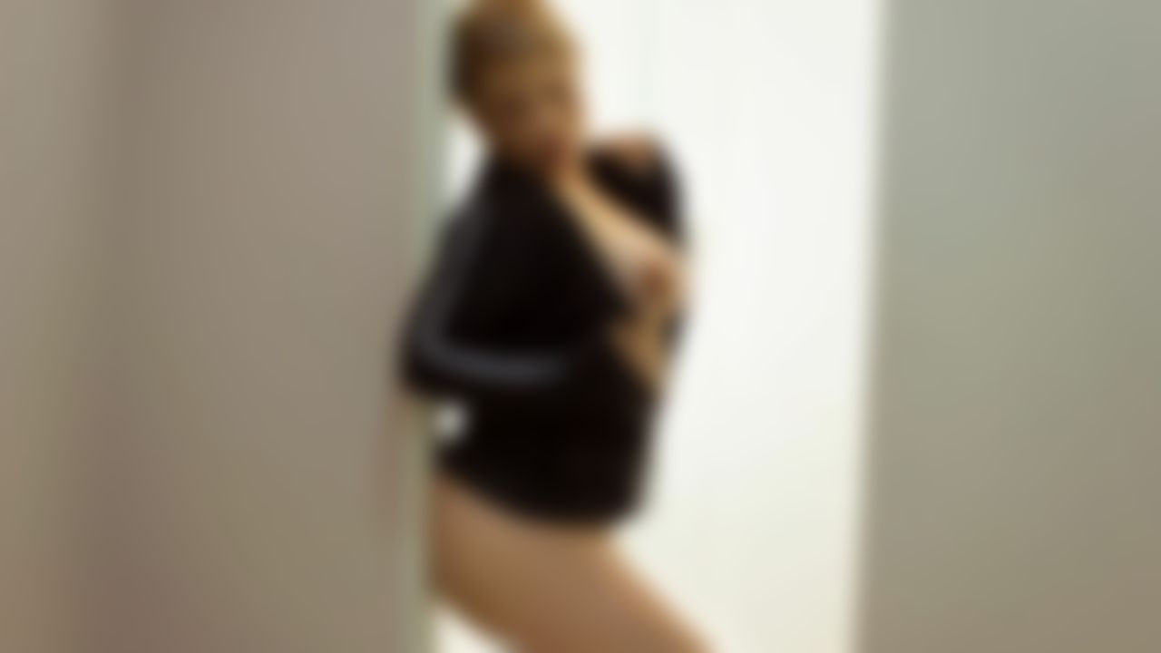  : Llego la hora de ir a la ducha y tomar un delicioso baño. pero antes fuera ropa
