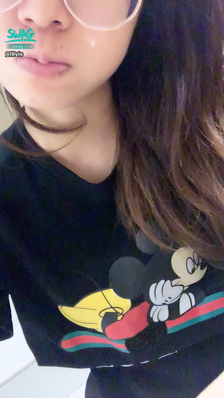  : low drilling 💎 daily ❤️ Sneak in during working hours, limited time 🔥 Come chat with glasses girl