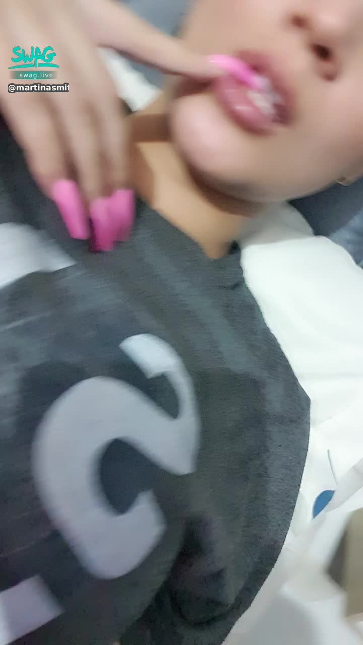 m**********h : i wanna u fuck me before to sleep