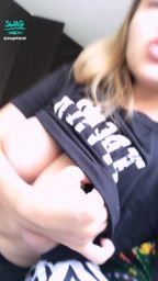 a*******l : Sucking my fingers and massaging my boobs