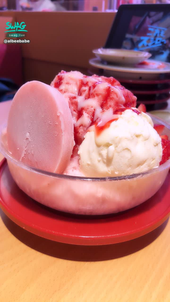 a*******e : 草莓冰淇淋雪花冰🍓 🥺🥺🥺🥺🥺
給我草莓雪花冰 我給你全世界😉