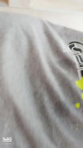 a*********r : Mira Debajo de mi Vestido