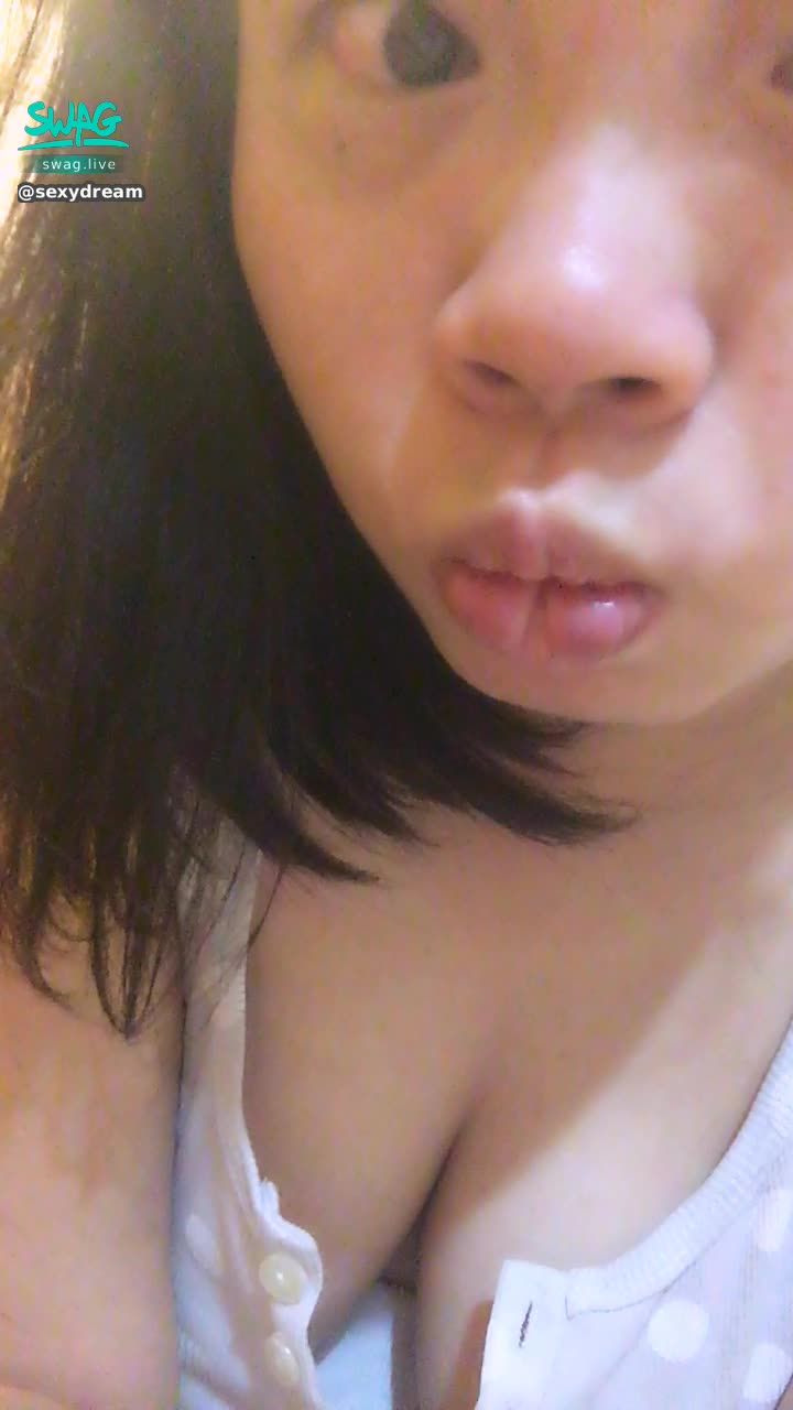 s*******m : 天啊 早上隔壁的在拆浴缸 被吵醒了
不能在像豬一樣繼續睡了
快月底了 我覺得下個月真的要吃土了
有沒有好心哥哥願意贊助柔兒
送柔兒🎁大禮物呢🐶
(｡ì _ í｡)╮(￣▽￣"")╭