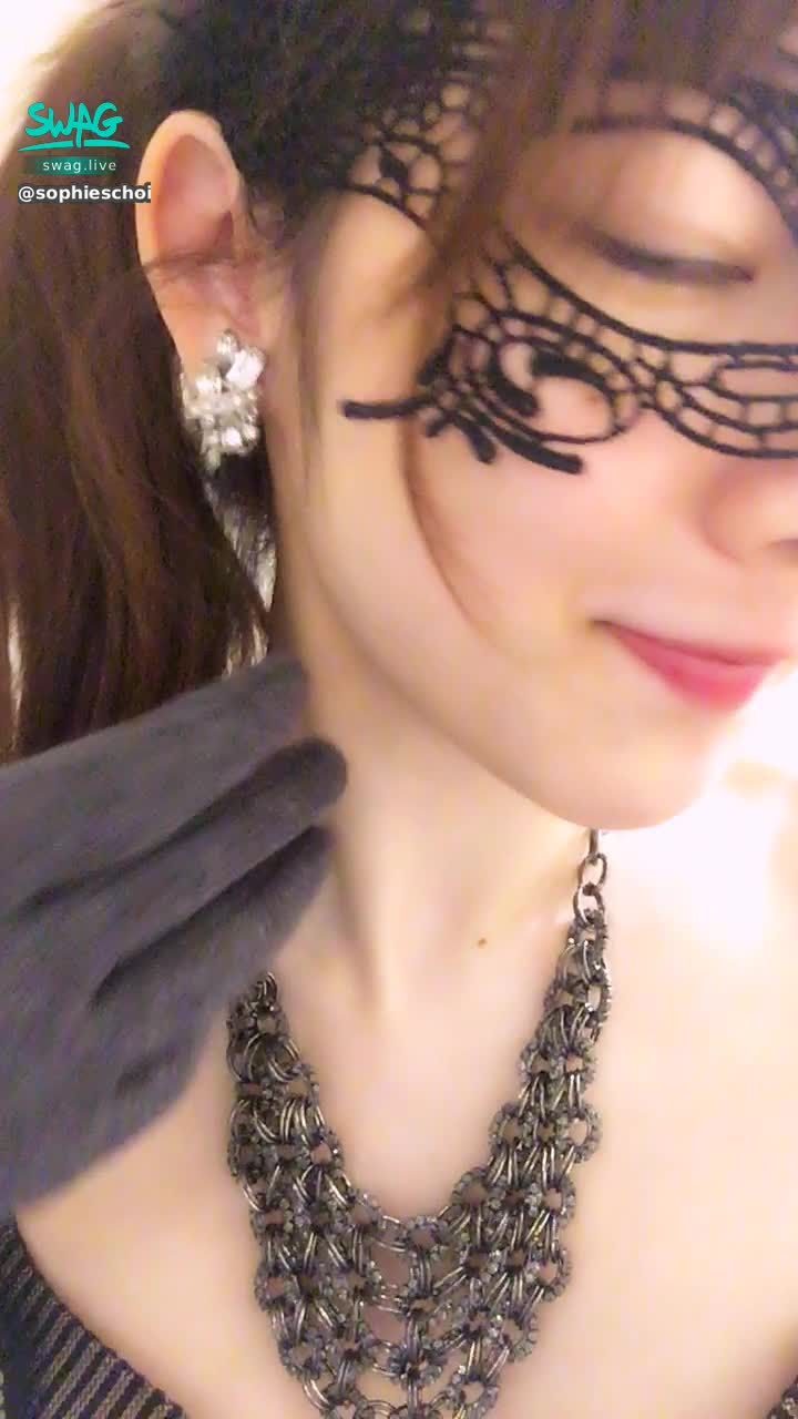 s***********e : 北比喜歡走歐美華麗風格的蘇菲嗎 北比覺得今天的高馬尾適合蘇菲嗎 💕💕💕