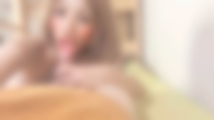 c**********e : 🔥穿學生服🔥幫歐巴口交💋韓式炸雞🍗就是美味😋