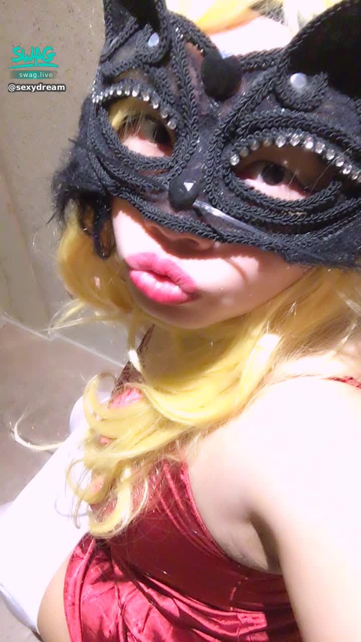  : Be careful with the taste! Blonde's Mmm Event Today
I feel so beautiful with my makeup...