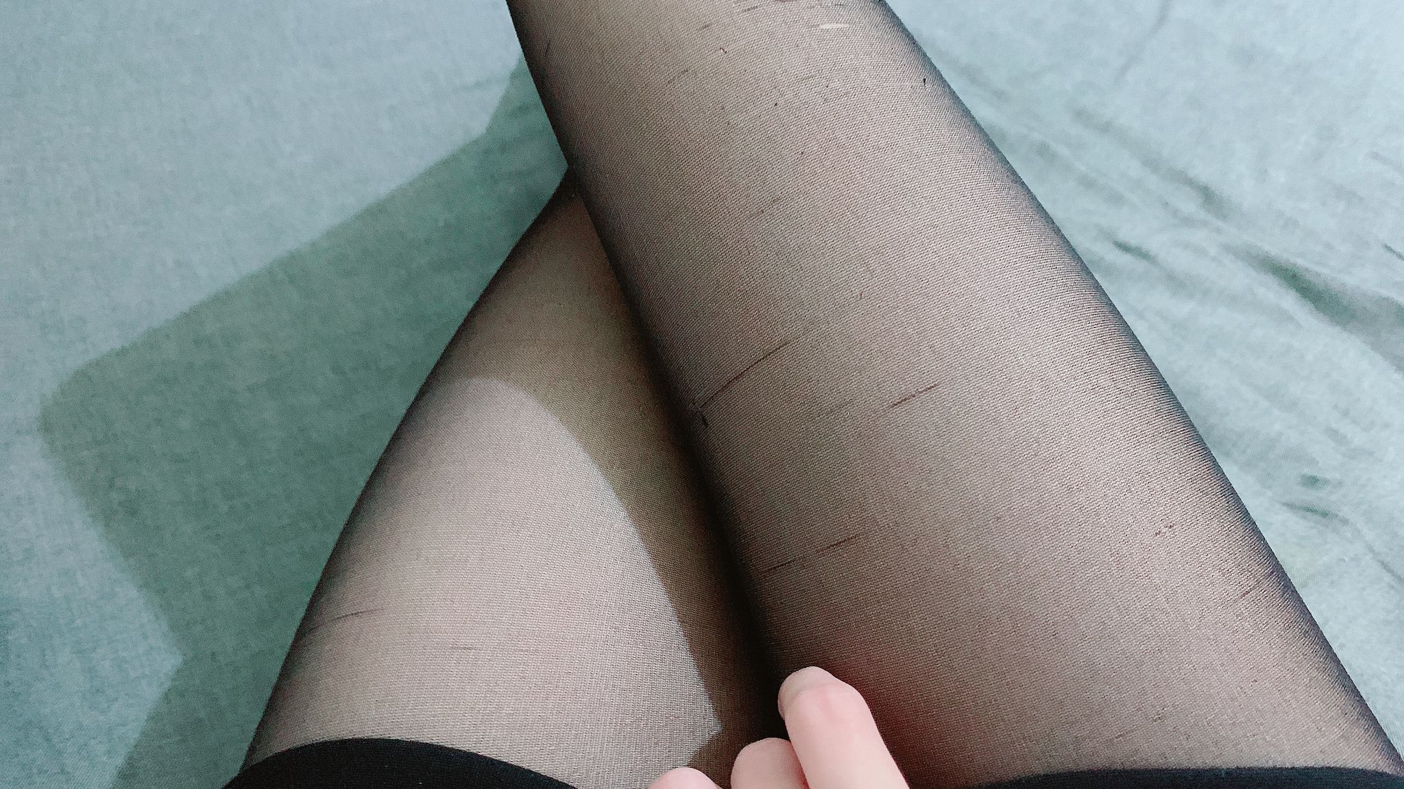 mollyflower : 想像幫小主人⋯口交🔞乳交🔞腳交🔞
還有摩擦人家最敏感的😈😈😈