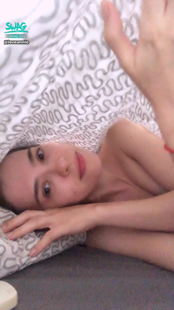 l*******e : Stay with me Under the blanket 😍