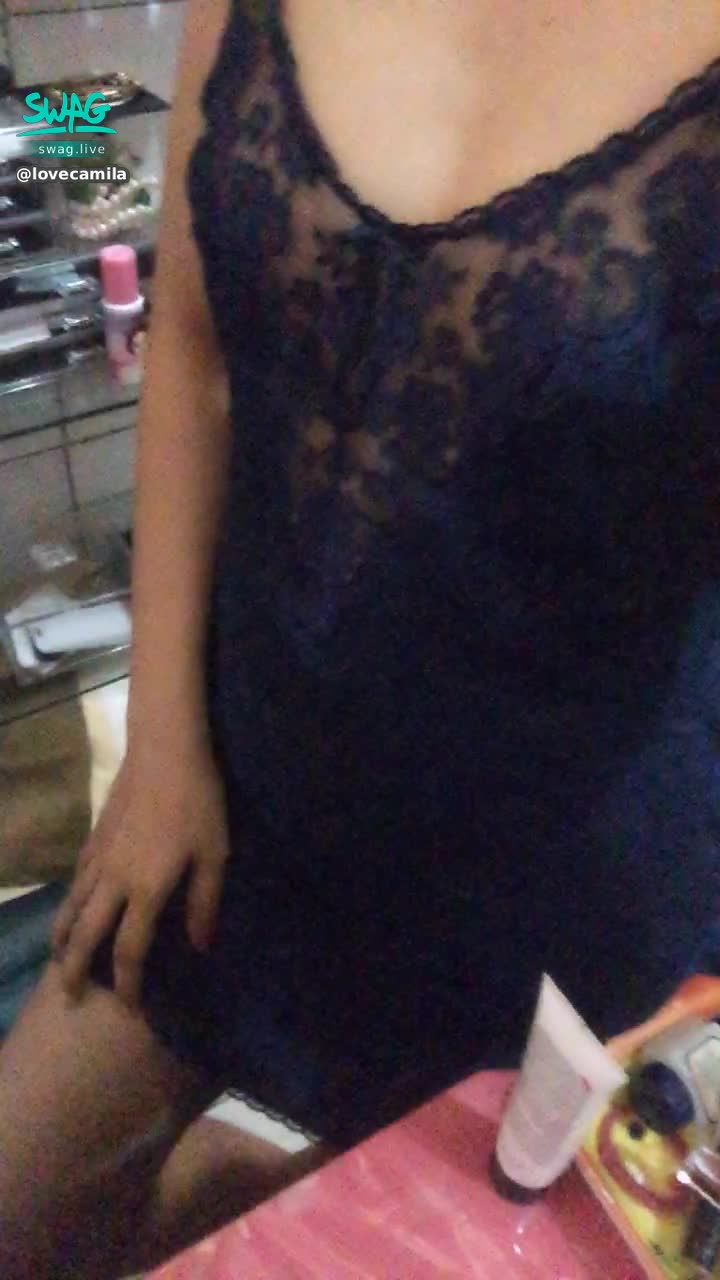 l********a : No bra tonight just my lingerie