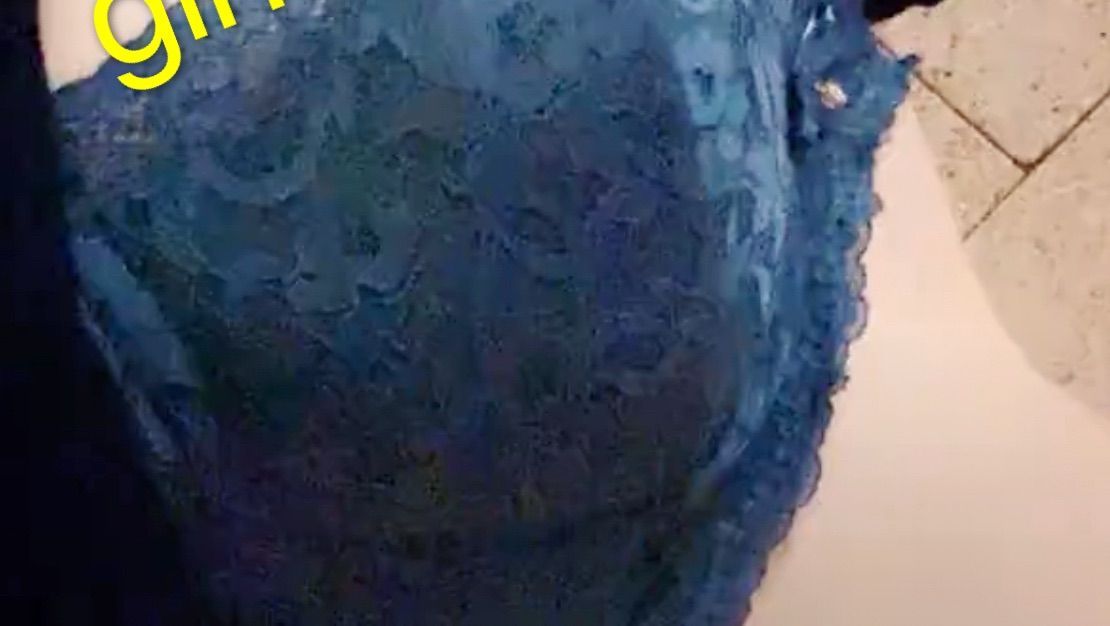 g*******n : 🤬 I don't want to fight with my boyfriend 🤬 Directly pull out the cock and blow it 😜 to shut him up 🤐️ Sit up and shake it...