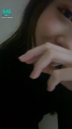 s********e : 今天擦新唇膏耶💕💕💕