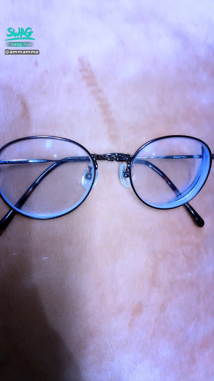  : 👓 Lenovo~ What do you think of your glasses when you are smart? 👩🏻‍🏫👩🏻‍💼👩🏻‍⚕️😏