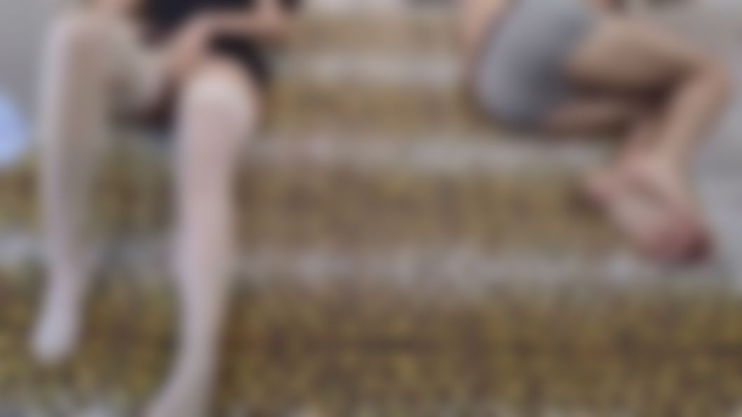 k********y : Shhh 🤫 Having sex with a stranger while my boyfriend is sleeping