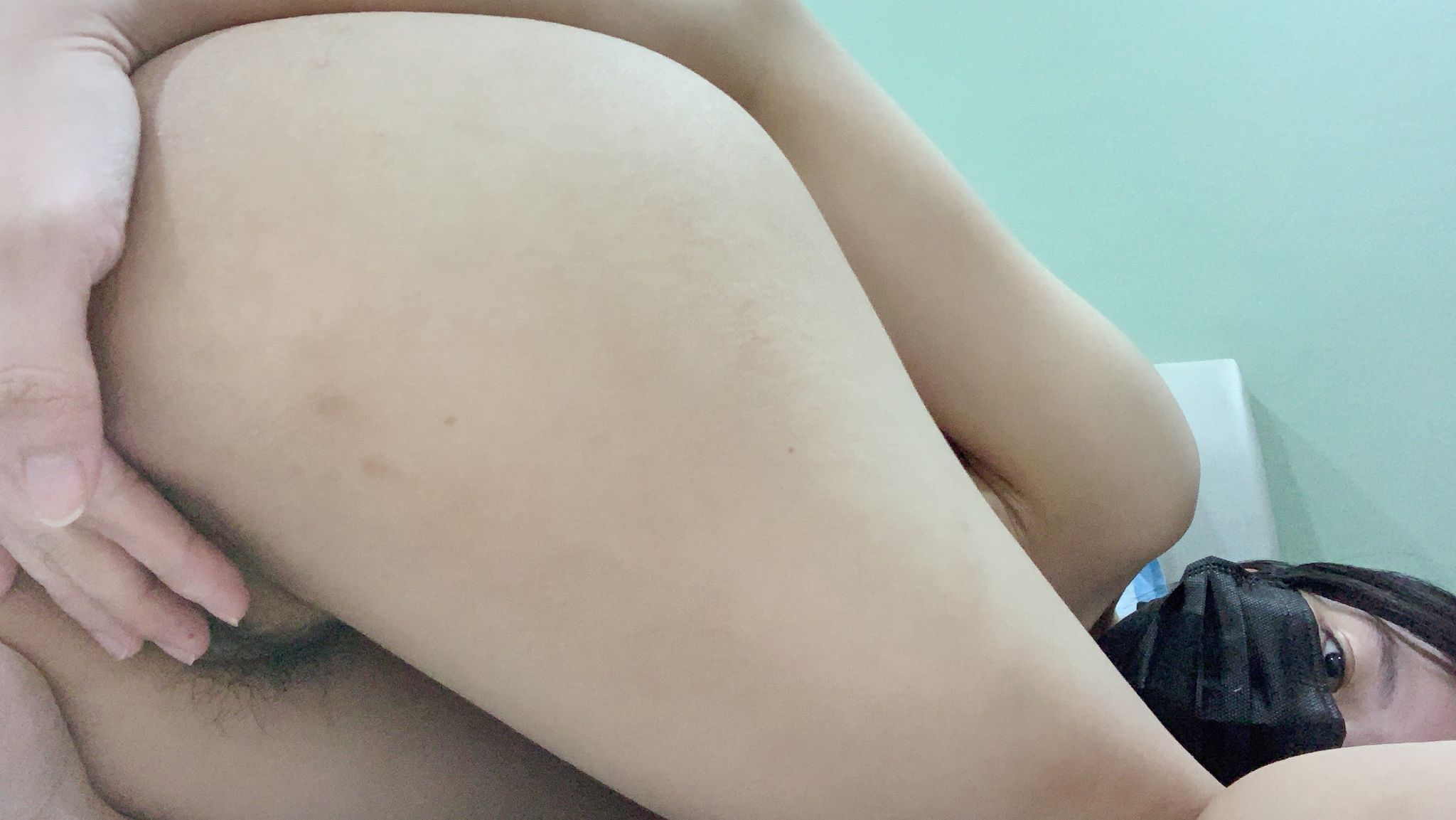  : Mask exposed face full naked hole