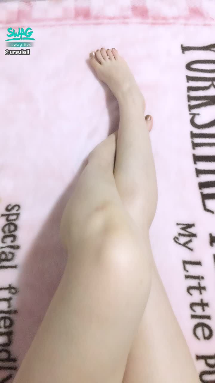 u******i : 限量1件情趣用品抽獎活動🎁
有性感內衣👙絲襪、露大奶情趣衣服，保留原味
想要，就私訊我