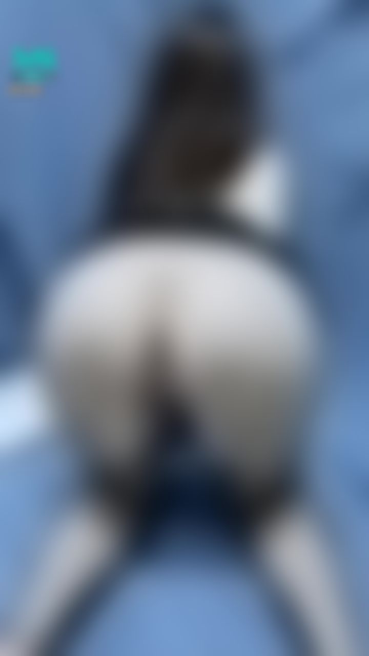  : 后入小秘书吗？💦❤️
。
。
。
主页有活动哦💛私聊我了解详情～💋
低钻聊色！ 快来！💦