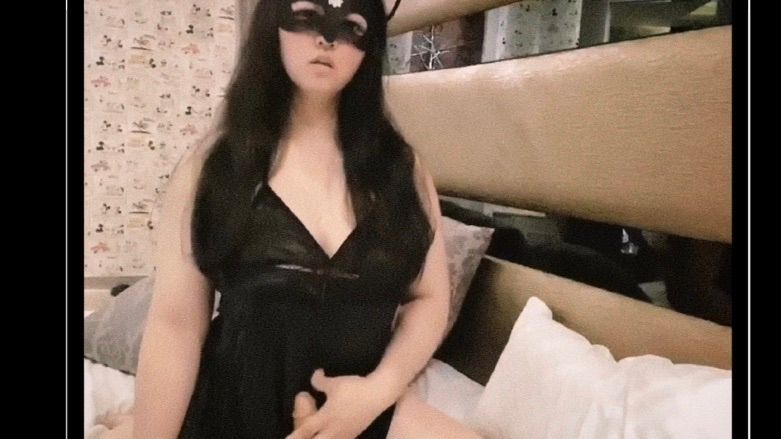  : 小淫娃💋自己開房🈲️自己壞😈
