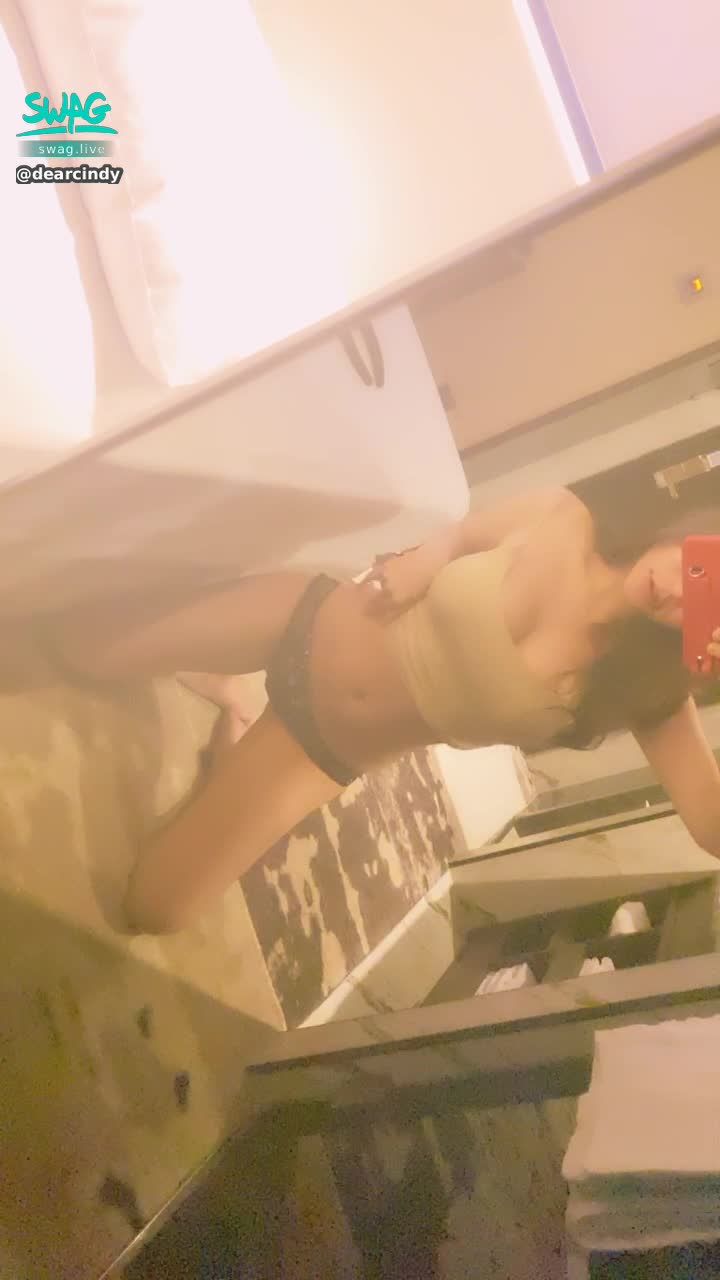 dearcindy : 快看🔥🔥這騷舞 你受的了嗎？🔞我都濕濕了你硬了嗎💦