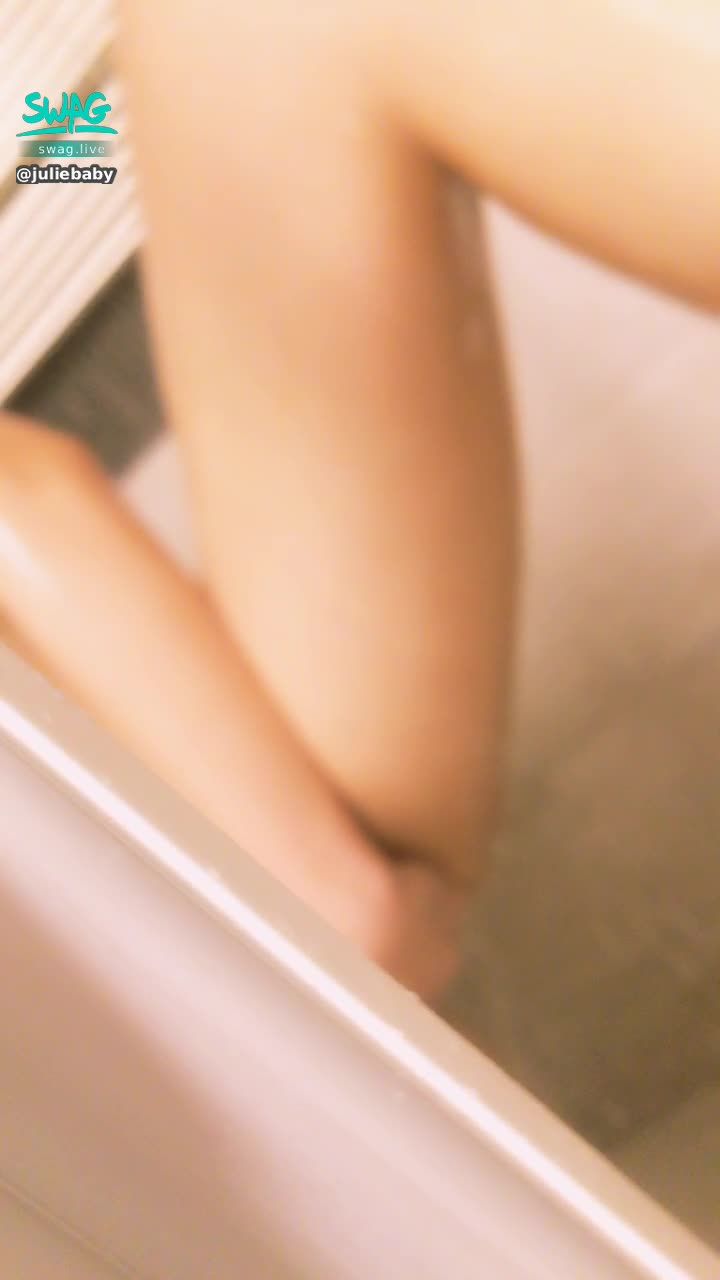 j*******y : 一自馬洗妹妹