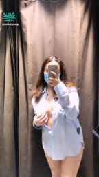 a*******g : 誰想解開妹的衣服🥰