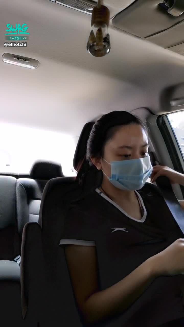e*******i : 出去吃午餐咯🤭 妹妹有超过20部片片🤭 哥哥来私聊讨就可以了🙈