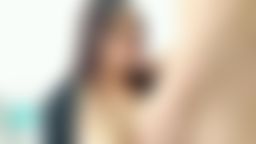 d*******e : 大奶妹在房间里自摸,有个蒙面人突然进来吓到大奶妹一跳…蒙面人一进来就忍不住就摸摸胸, 再摸摸水鲍鱼,水鲍鱼穴被摸到好爽好想被进,于是就帮蒙面人舔舔龟头,慢慢吸香肠,吸着吸着蒙面人顶不顺就快快进入穴洞。大奶妹爽到…啊!啊!啊!的叫~想听吗?哥哥快来解锁💢