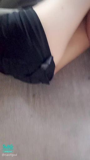 r******d : hot
ass 😉😘