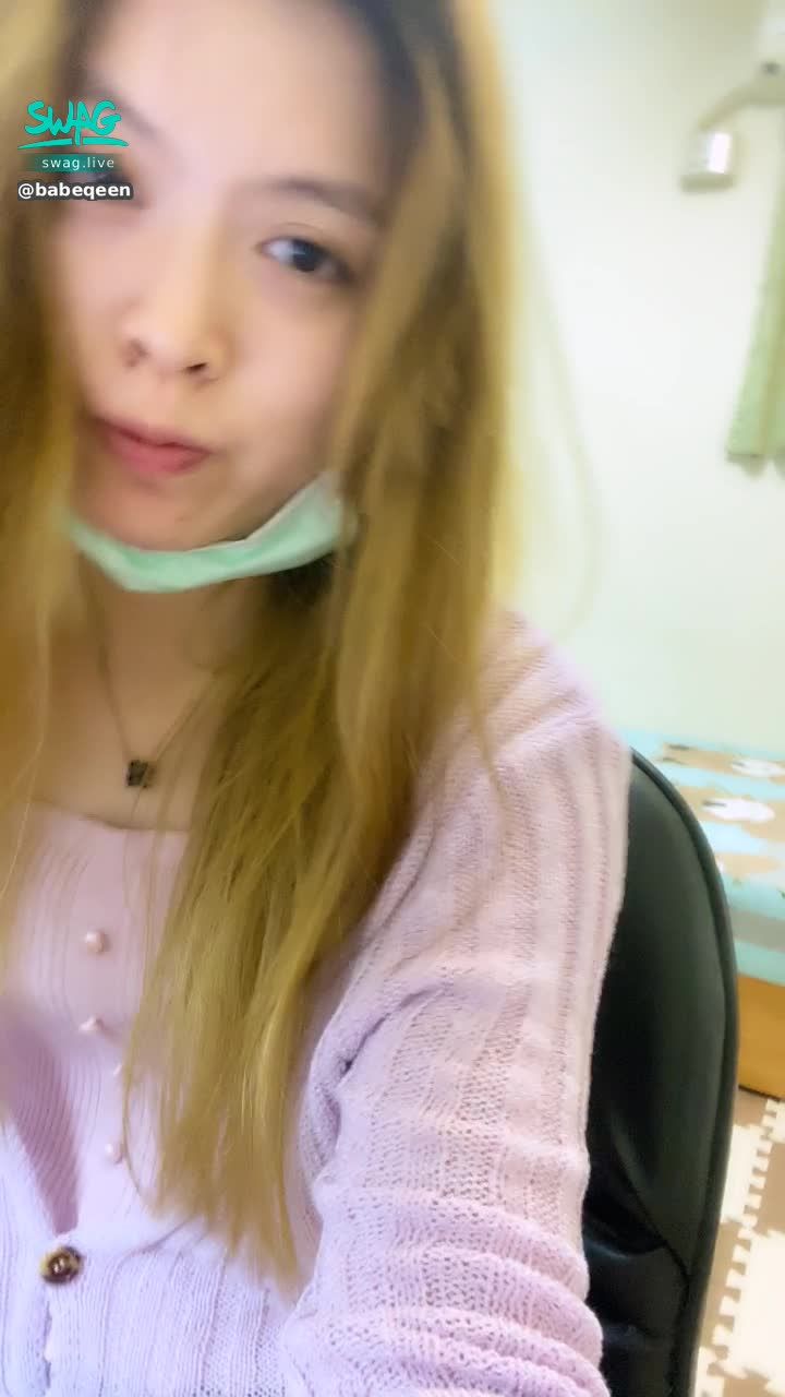  : is this coat nice ❓
purple ㄉ is beautiful 🥰
perfect for summer, right? 🤣
