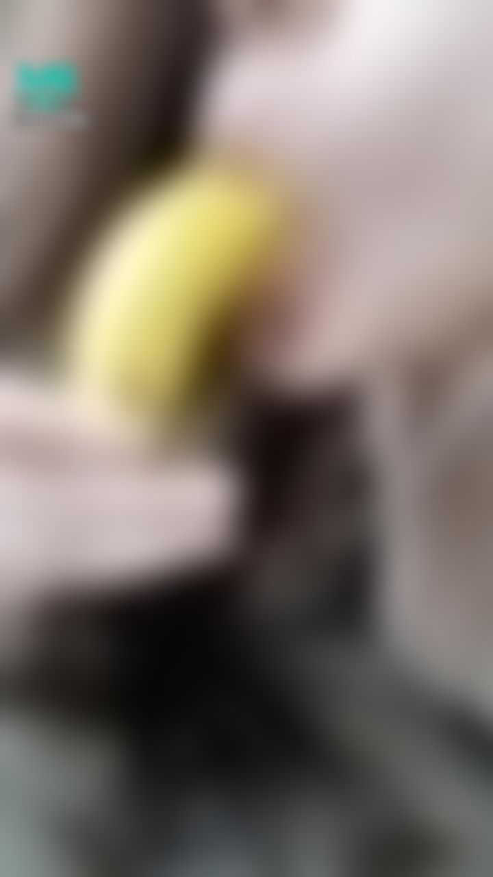  : 哥哥不理hannah🔞好吧hannah自己玩香蕉好了💋香蕉你就爽爽了，今晚hannah 是你的了🔞