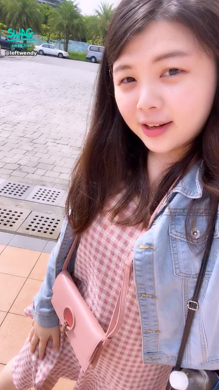 l*******y : 眼睛小到不行
不就太陽好大好大
我來漁港搭船！
因為要看海豚🐬
