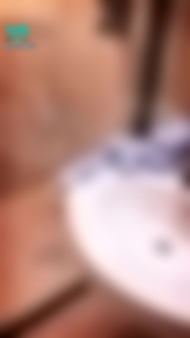 s********y : 有大面鏡子的飯店，好適合做壞壞的事🤫